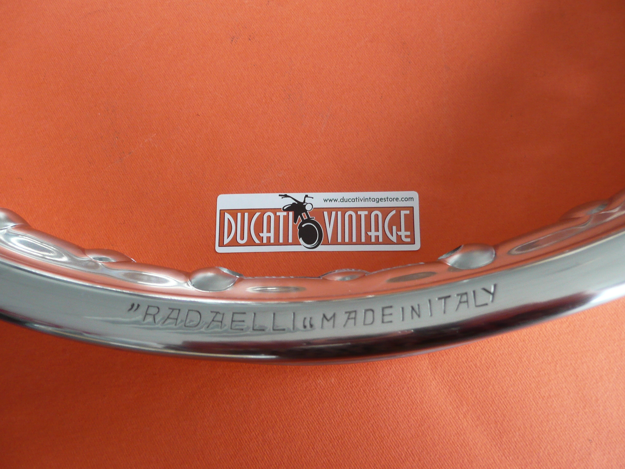 Cerchione Anteriore Senza Tubo TARAZON 21x3.5 Per Harley Touring 2009-2023 - Leggero E Performante - Foto 9