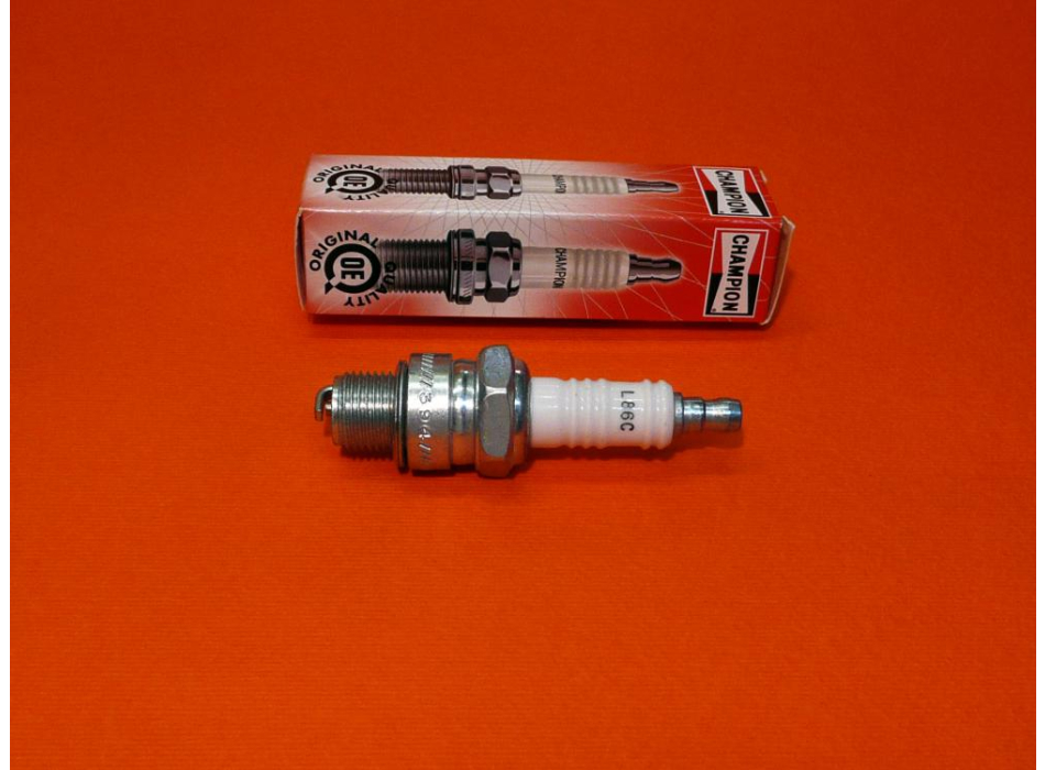 Candela  Champion  L86C per Ducati Scrambler 250 350 450 1° e 2° serie