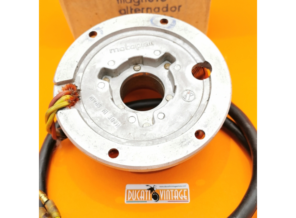 Alternatore Motoplat, ricambio originale nuovo, per tutti i monocilindrici Ducati ad accensione a spinterogeno con volano Motoplat