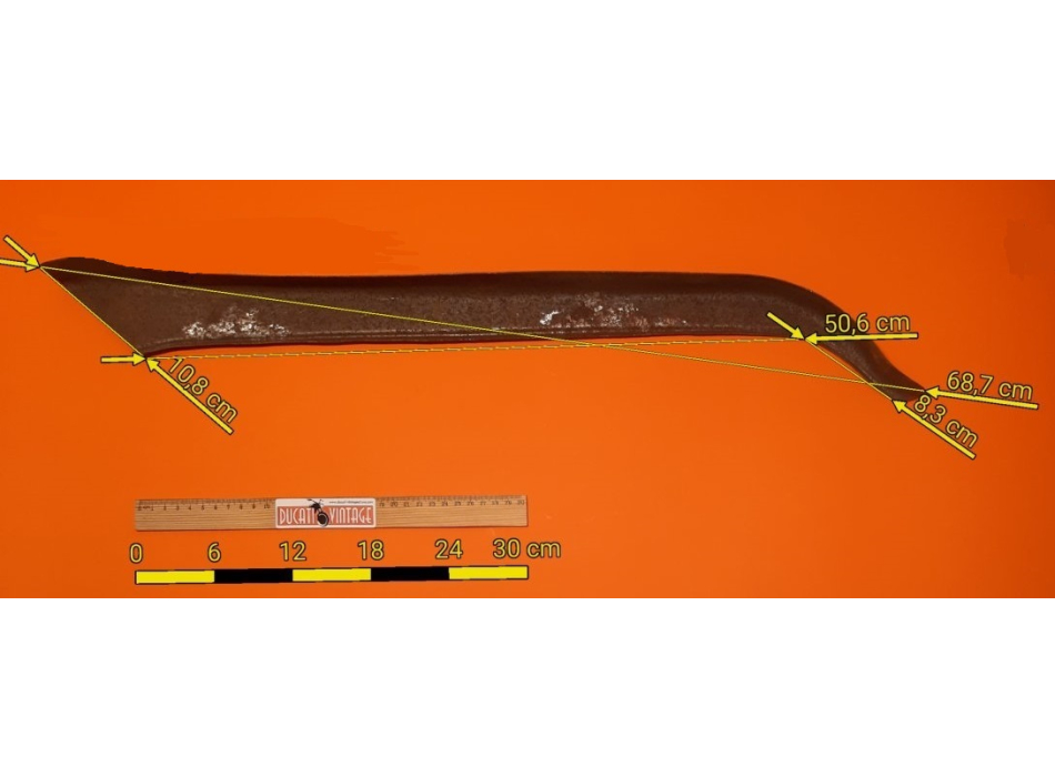 Carter copricatena usato, in buono stato per moto Ducati,  misure in foto