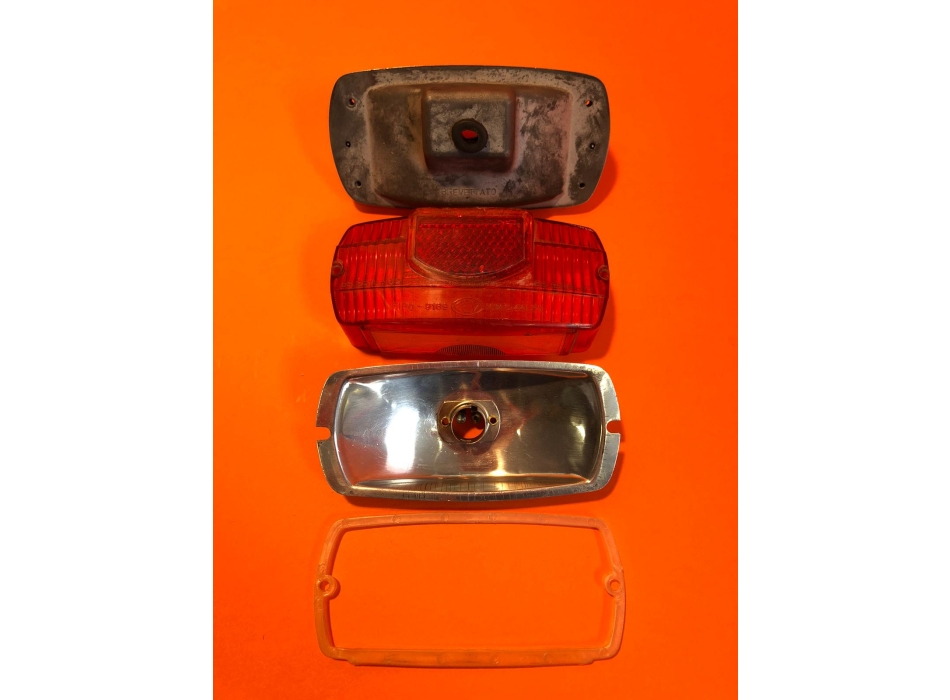 Fanalino rettangolare in alluminio. originale  per moto Ducati carter stretti e larghi