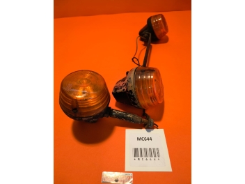 Indicatori di direzione, marca Larghi, vendiamo solo 3 pezzi, usati, gemme intatte