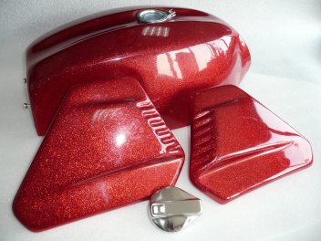 Kit serbatoio + fiancatine in vetroresina per Ducati 750 GT