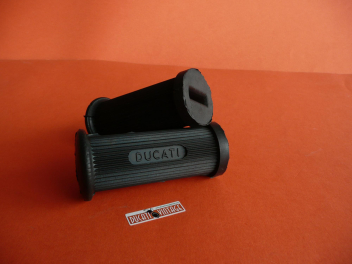 Pedane pilota in gomma foro rettangol. Ducati carter stretti Ducati 60 Ducati 65