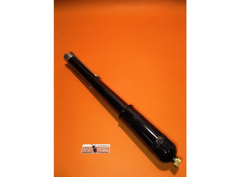 Pompa per il gonfiaggio dei pneumatici Ducati, perfetta replica, Made in Italy