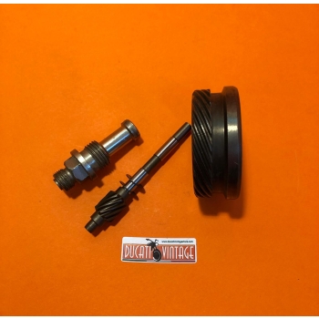 rinvio contachilometri originale, usato in ottimo stato, per monocilindrici Ducati carter larghi, Ducati Scrambler, Ducati Desmo, Ducati RT