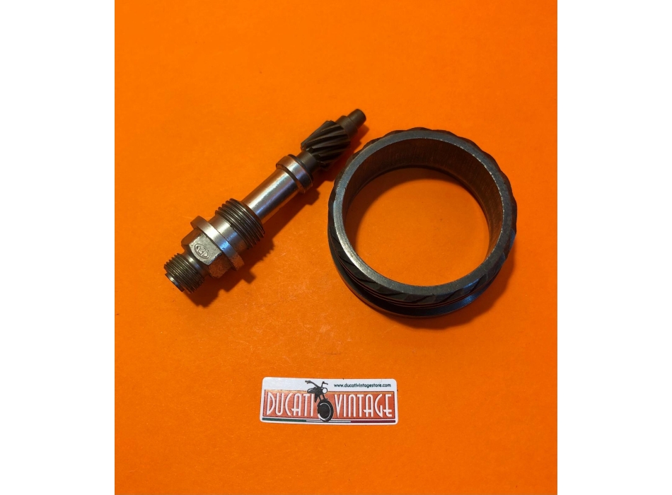 rinvio contachilometri originale, usato in ottimo stato, per monocilindrici Ducati carter larghi, Ducati Scrambler, Ducati Desmo, Ducati RT