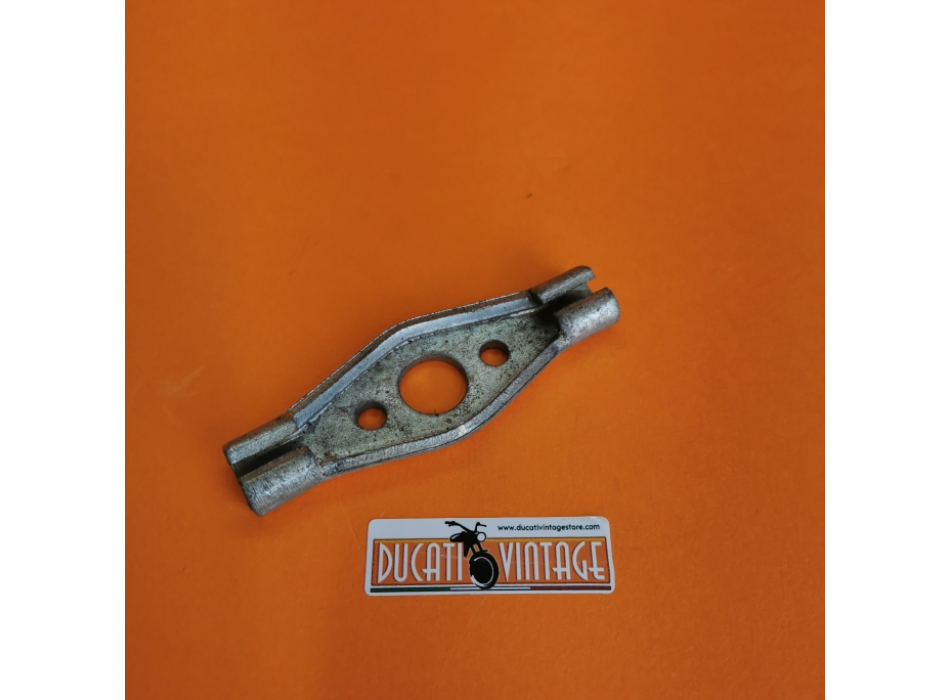 Supporto-traversino attacco molle a spillo originale cod. Ducati 0420.92.13 per tutti i monocilindrici Ducati 