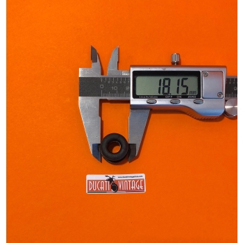 Tampone / passacavo in gomma Ducati originale – 0823.85.145