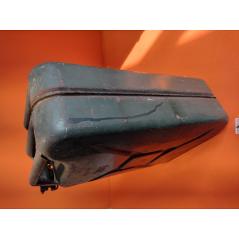 Tanica lt. 20 in metallo buono stato, nessuna ammaccatura (vedi foto)