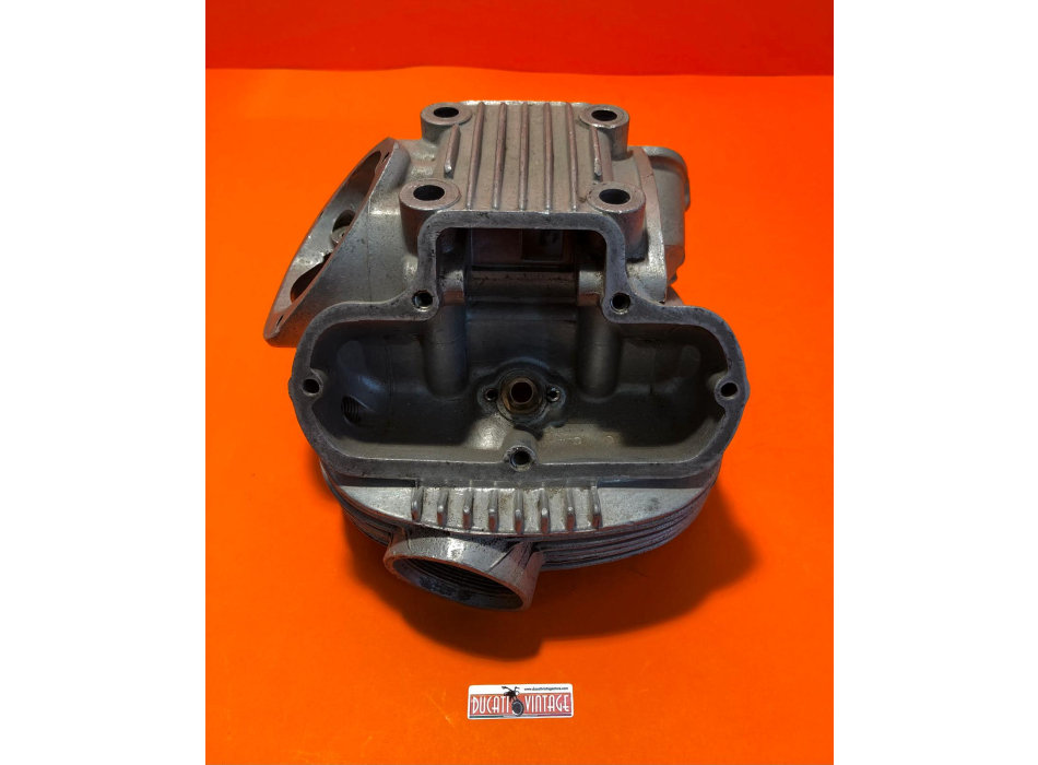 Testa Ducati motore carter stretti modello175cc T/TS/SPORT     