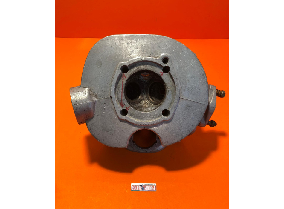 Testa Ducati motore carter stretti modello175cc T/TS/SPORT     